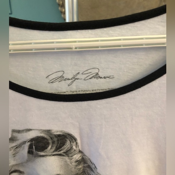 Marilyn tee shirt - Picture 3 of 3